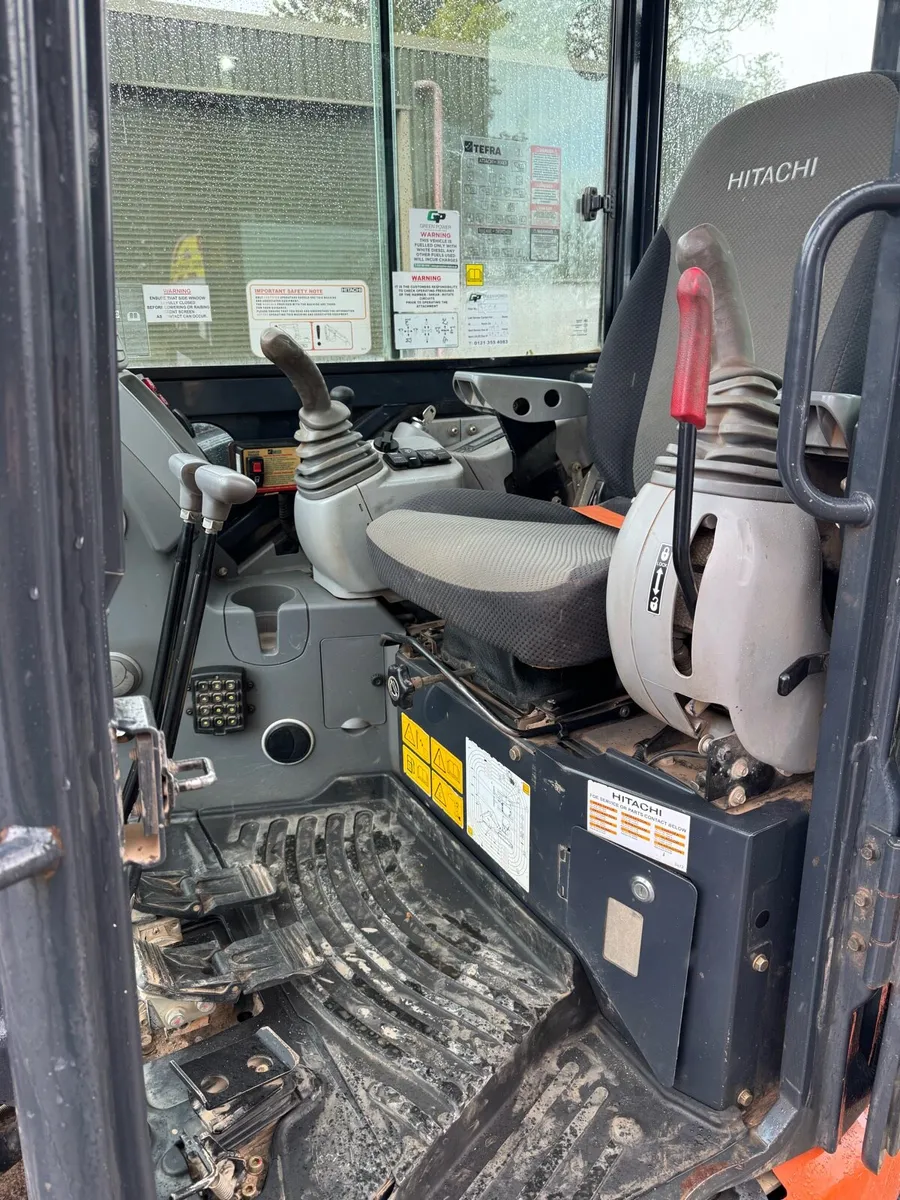 Hitachi 48U-6 - Image 4
