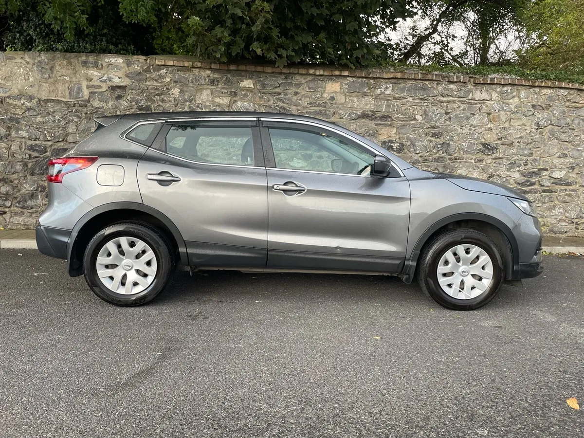 Nissan - Image 1