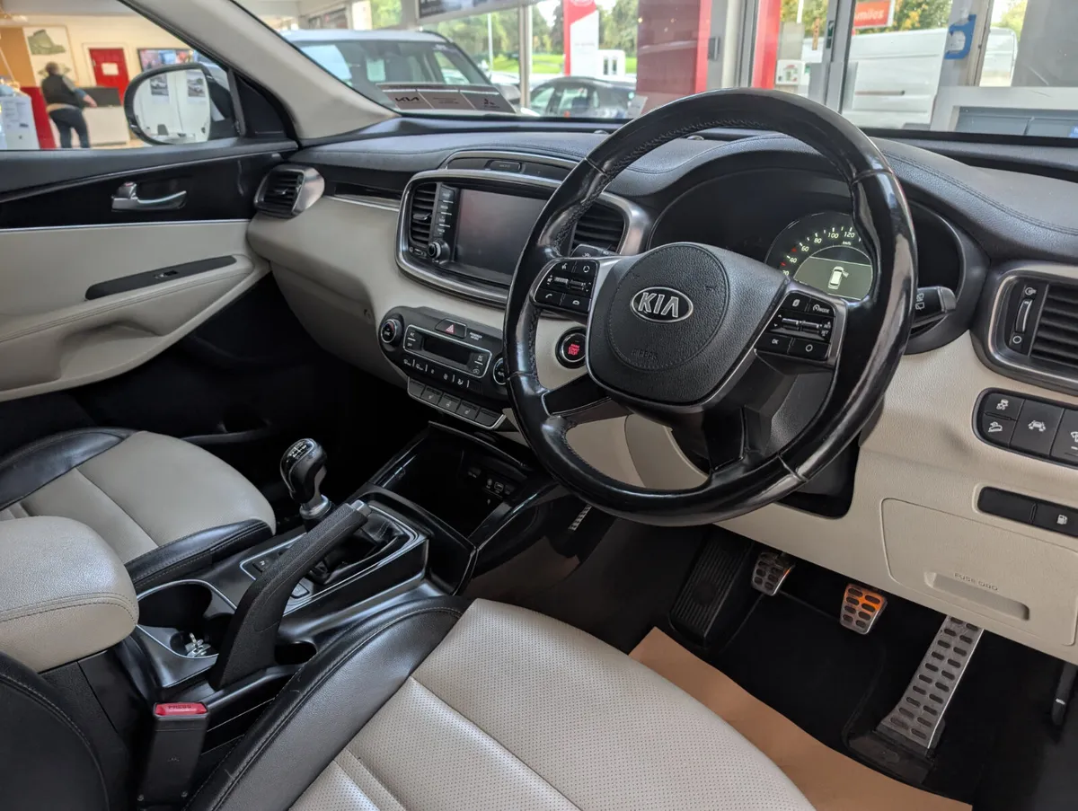 Kia Sorento K3 4X4 - Image 4