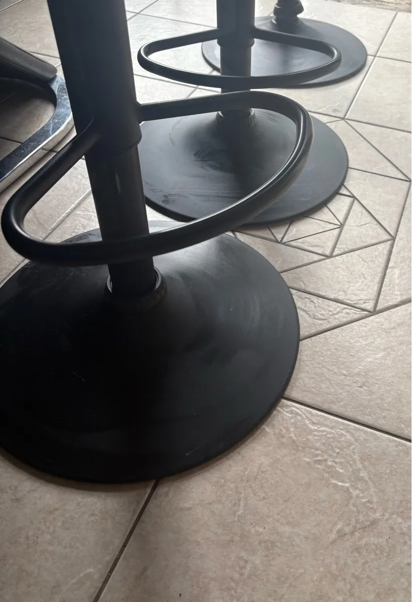 Bar stools - Image 4