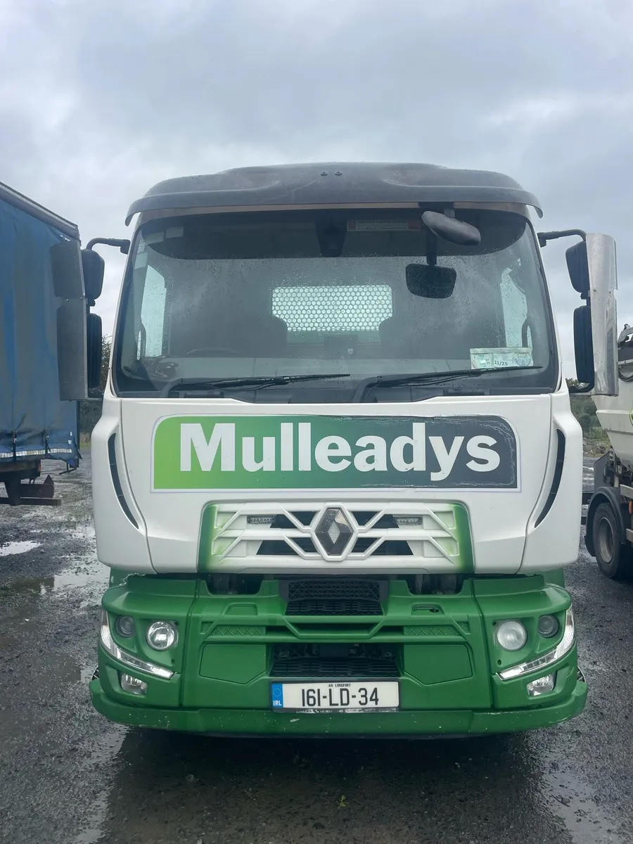 Skip Lorry - Image 1