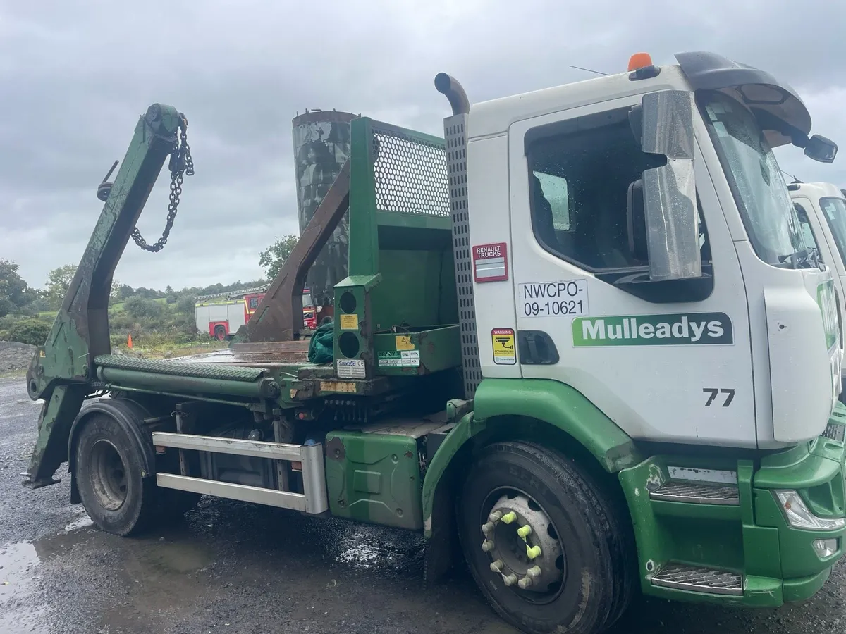 Skip Lorry - Image 2