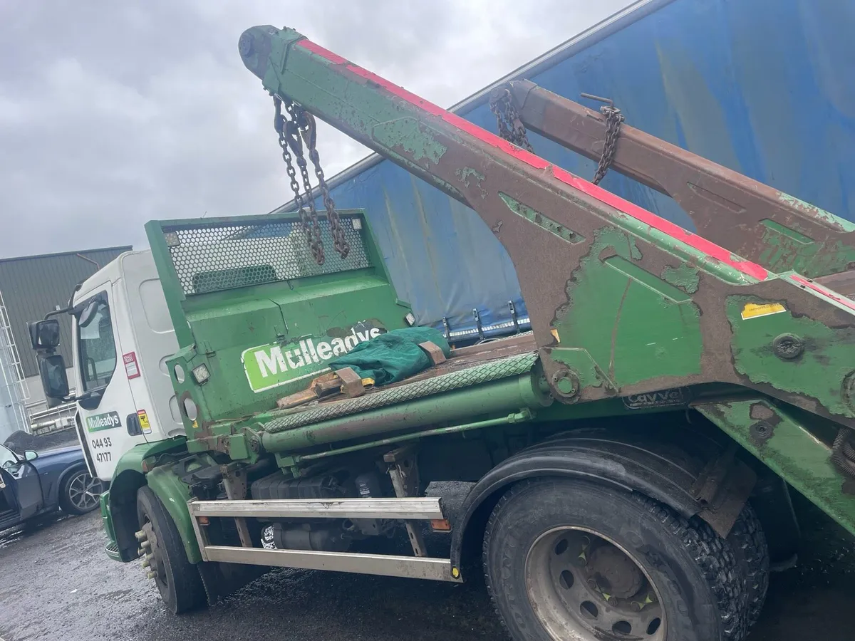 Skip Lorry - Image 4