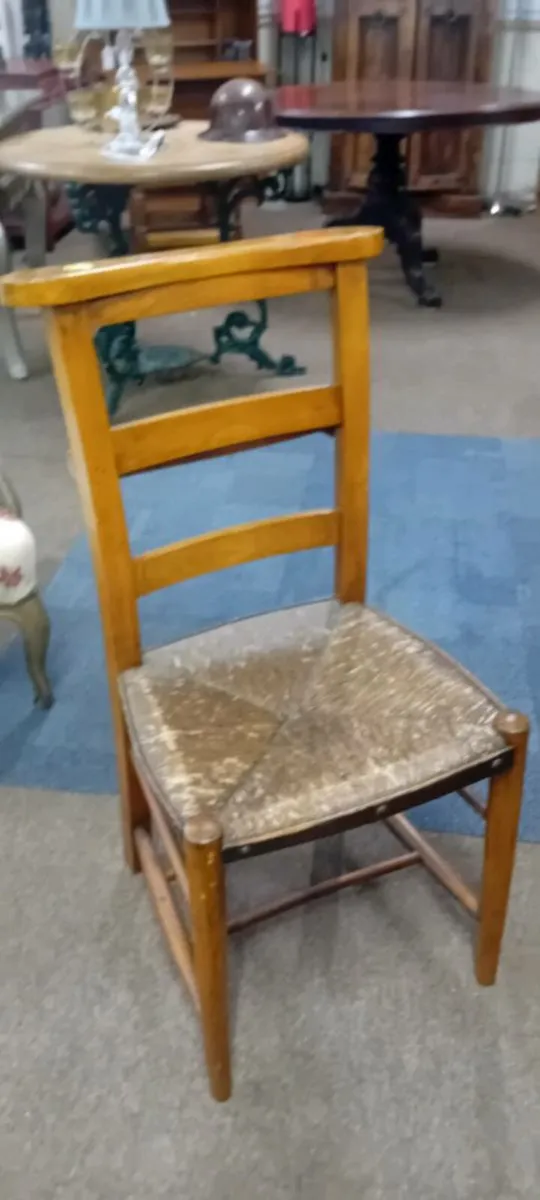 Antique Sugàn Bible Chair - Image 1