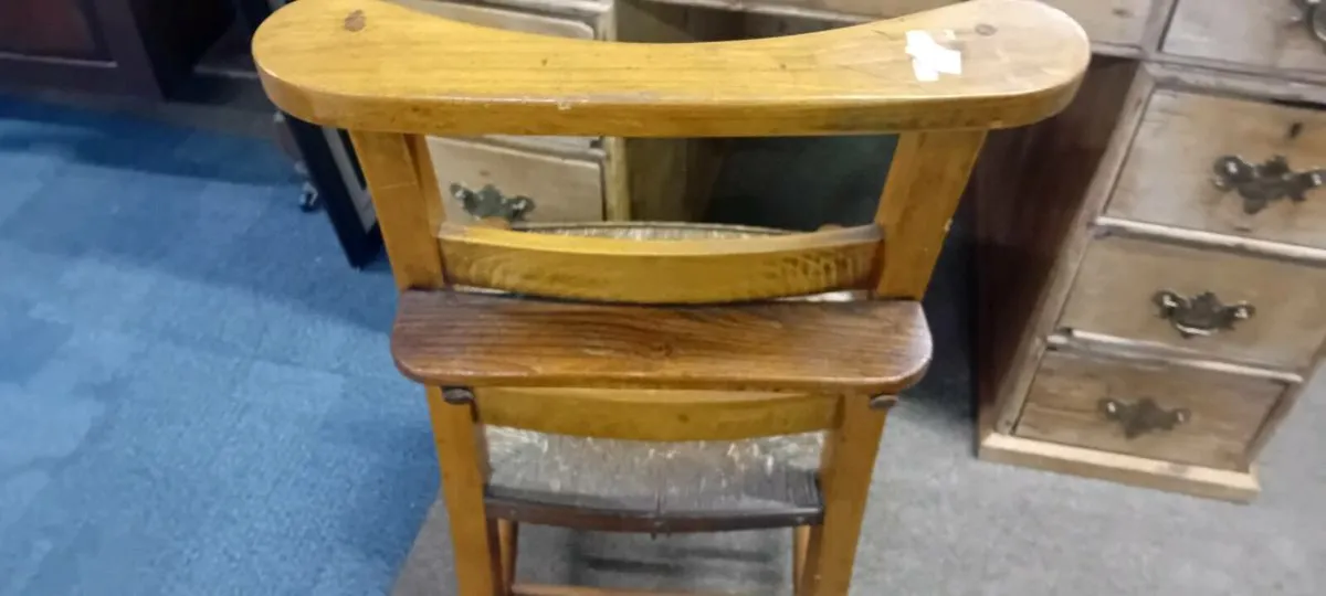 Antique Sugàn Bible Chair - Image 2
