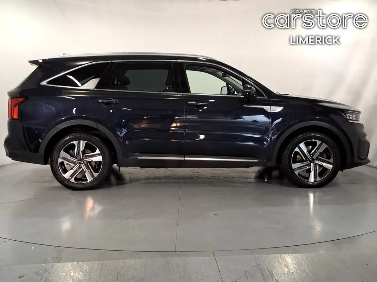 Kia Sorento 2.2 DSL K3 4X2 7 Seater - Image 2
