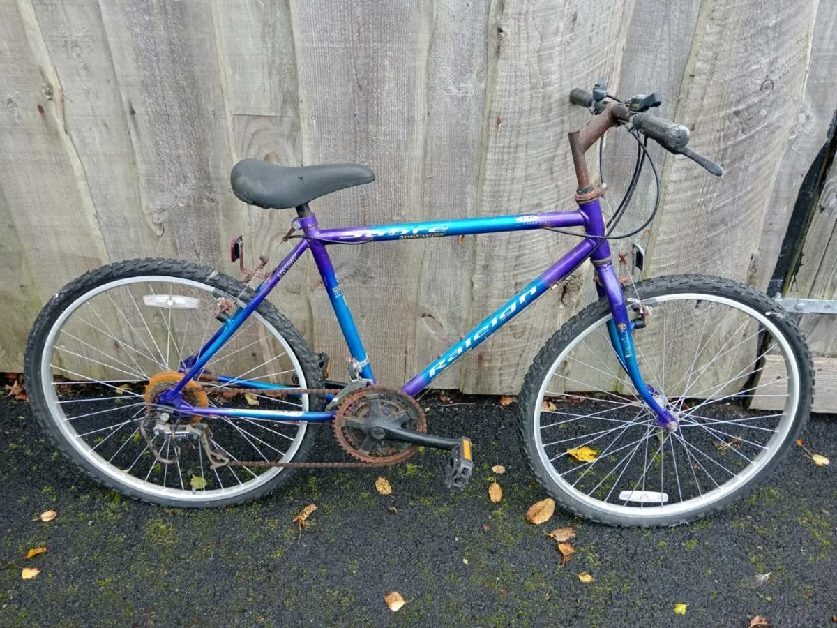 Child's bike - Image 1