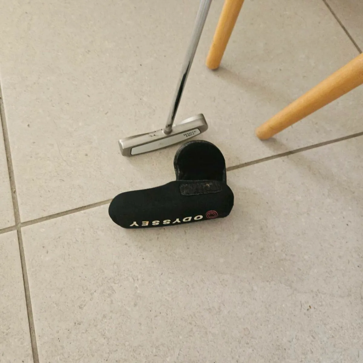 Odyssey belly putter - Image 4