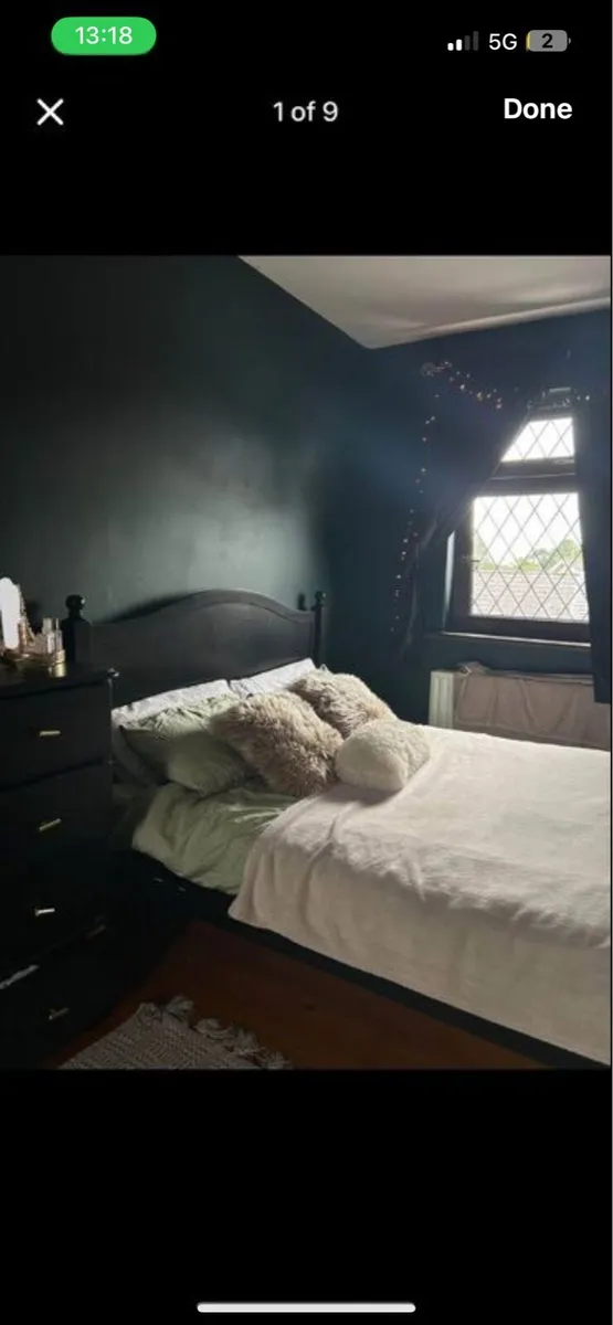 King bed frame - Image 1