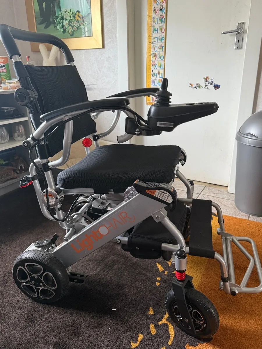 Wheelchair electric - Image 1
