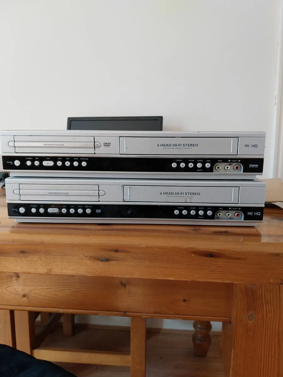 Dvd/vcr player