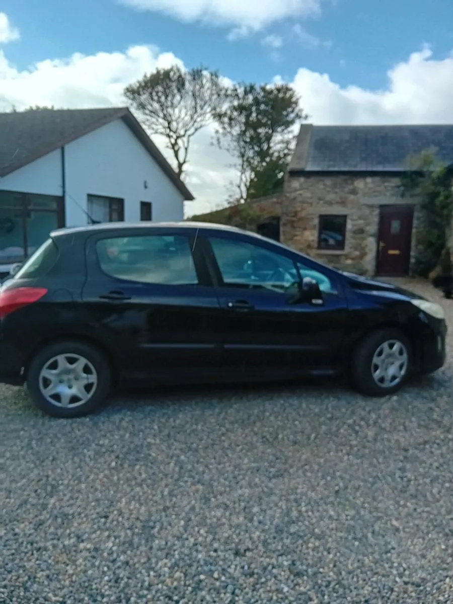PEUGEOT 308 - Image 2