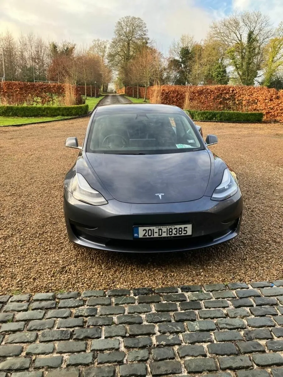 Tesla Model 3 2020 - Image 1