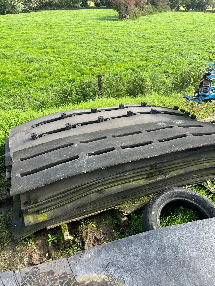 Rubber mats for slats - Image 1