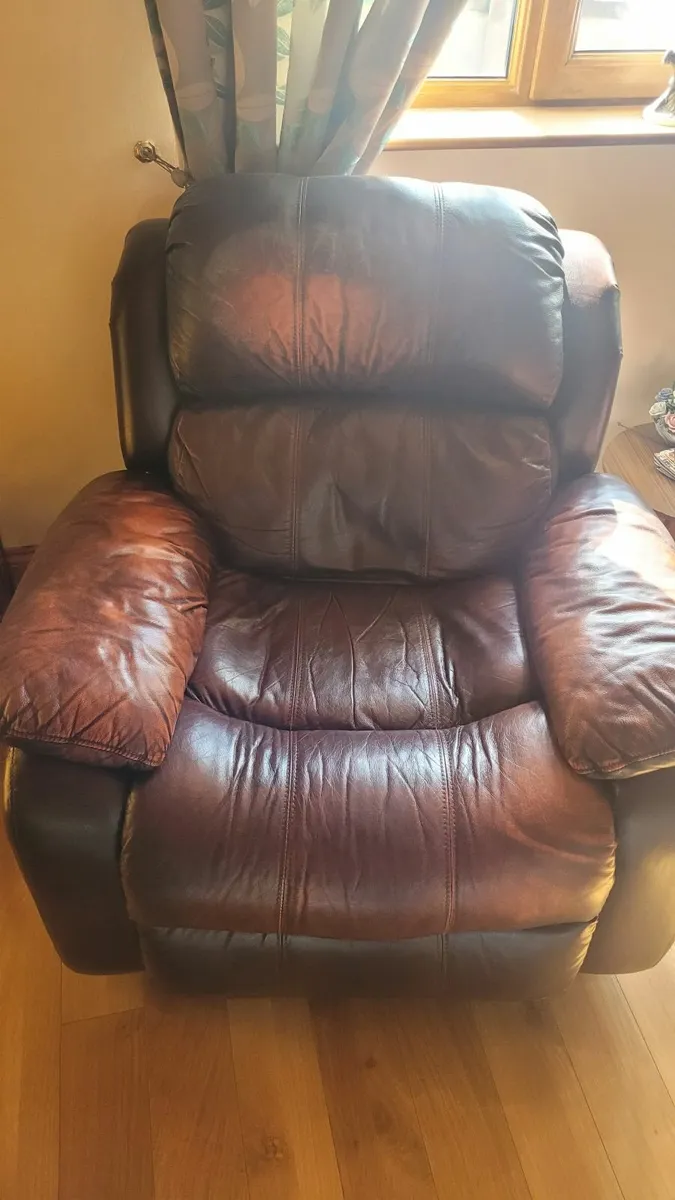 Couch - Image 2