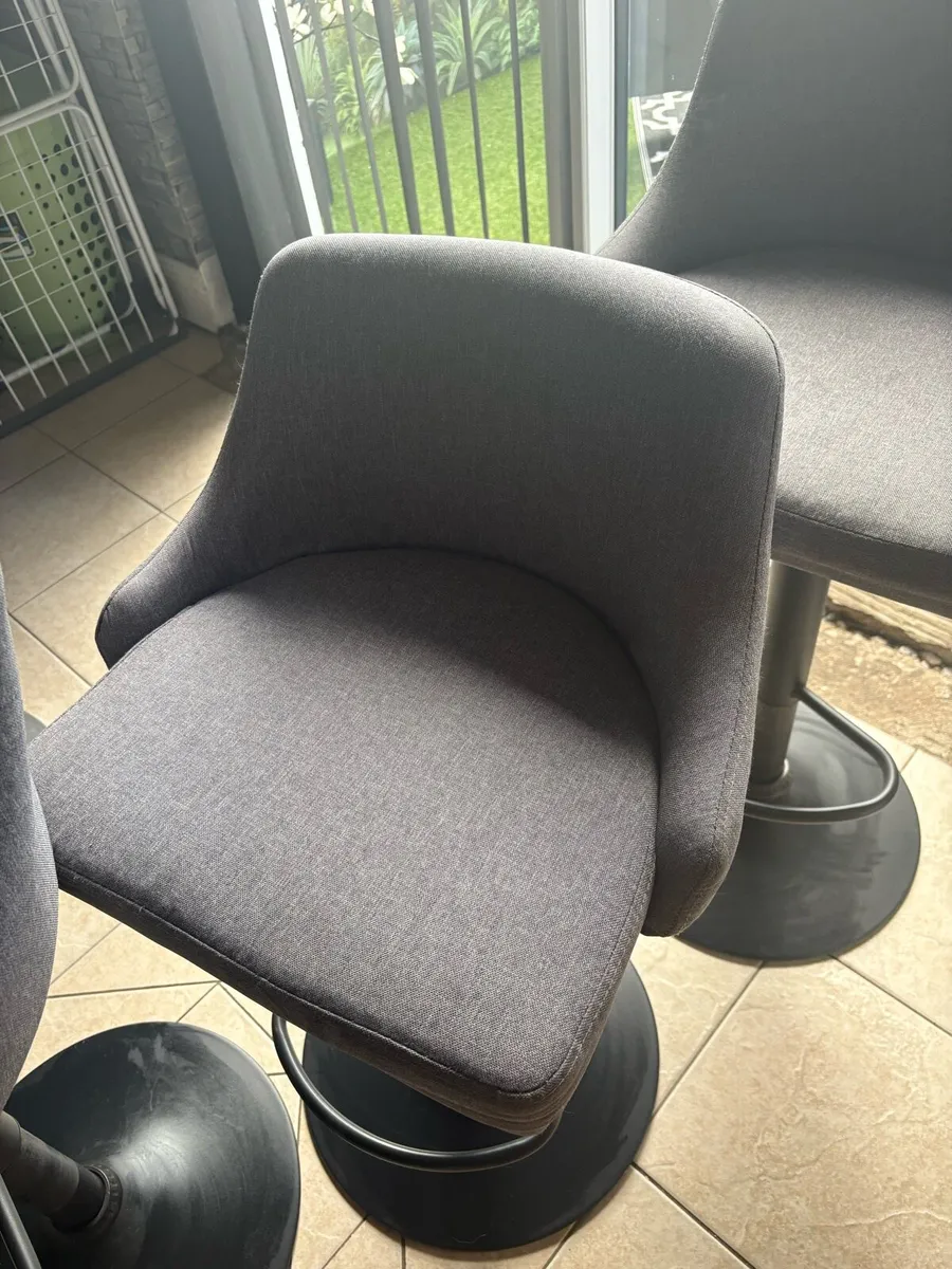 Bar stools - Image 2