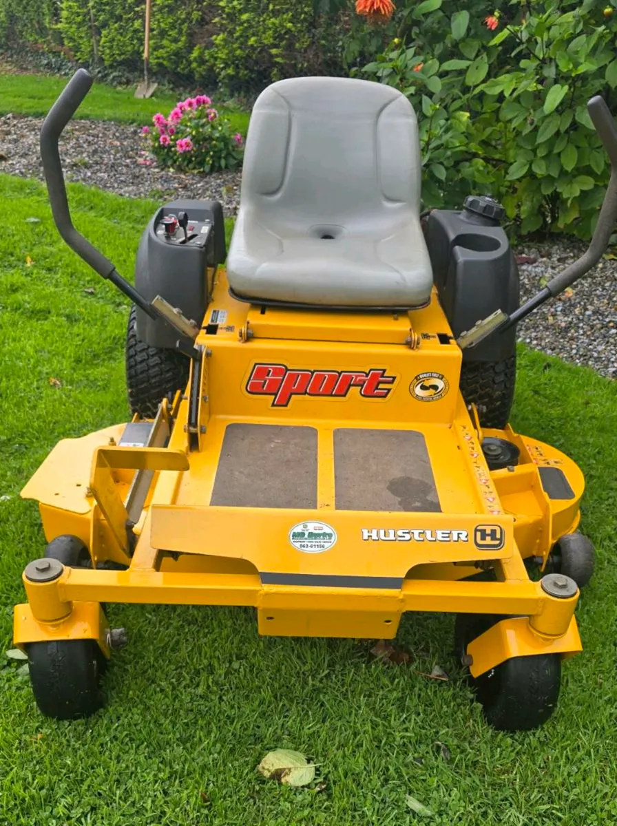 22HP HUSTLER SPORT - Image 1