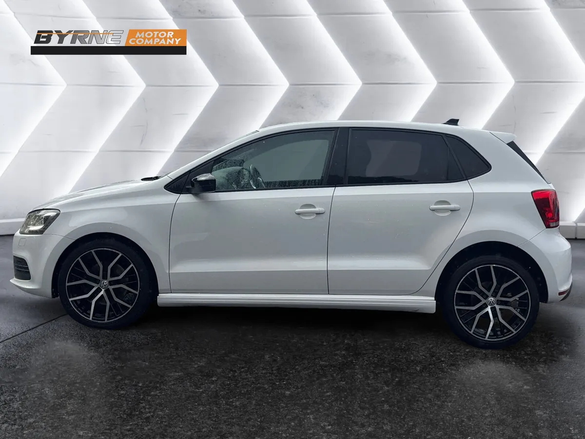 VOLKSWAGEN POLO 1.4 TSI AUTO, 2013 - Image 2