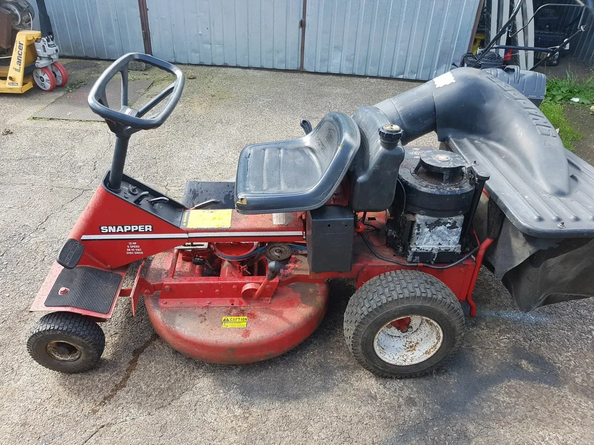 SNAPPER RIDE ON MOWER - FOR SALE - Image 4