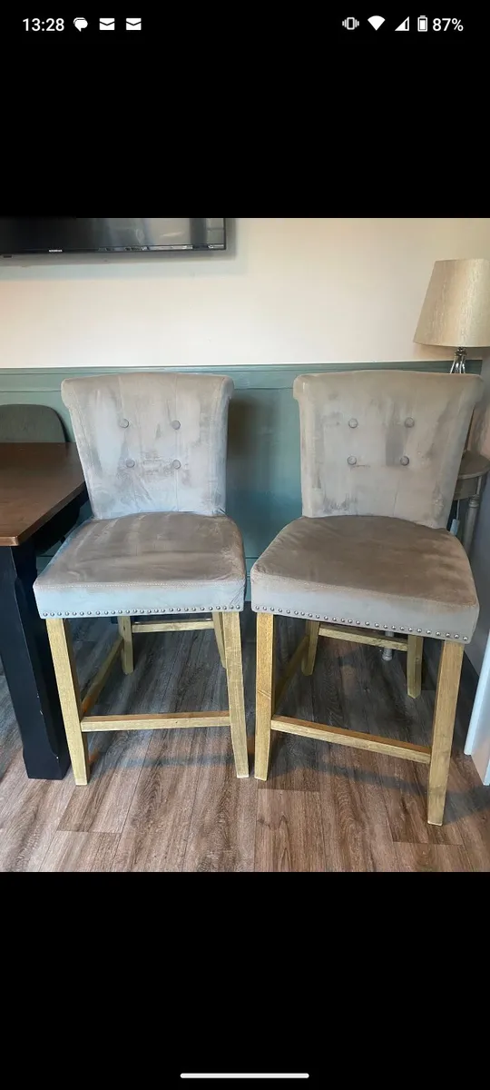 Barstool chairs - Image 2