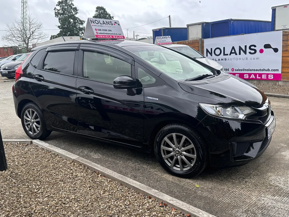 Honda Fit 2016 1.5 Hybrid - Image 3