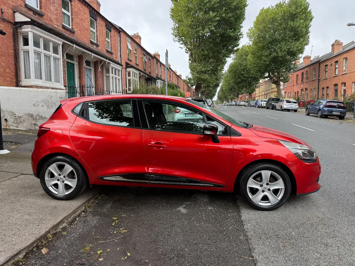 2015 Renault Clio, 1.2, 84km! New Nct & Belt, SIMI - Image 3
