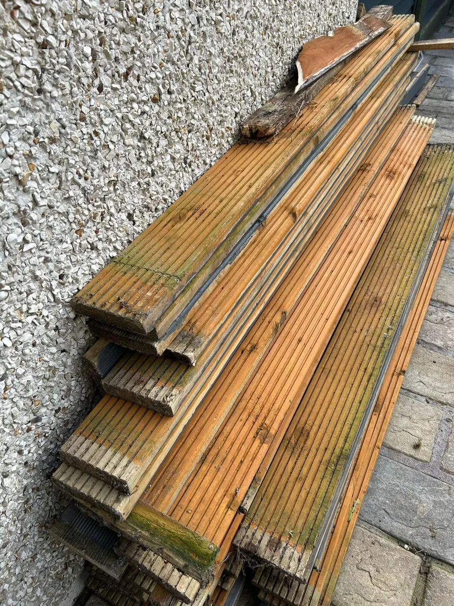Wooden Planks for free - Image 1