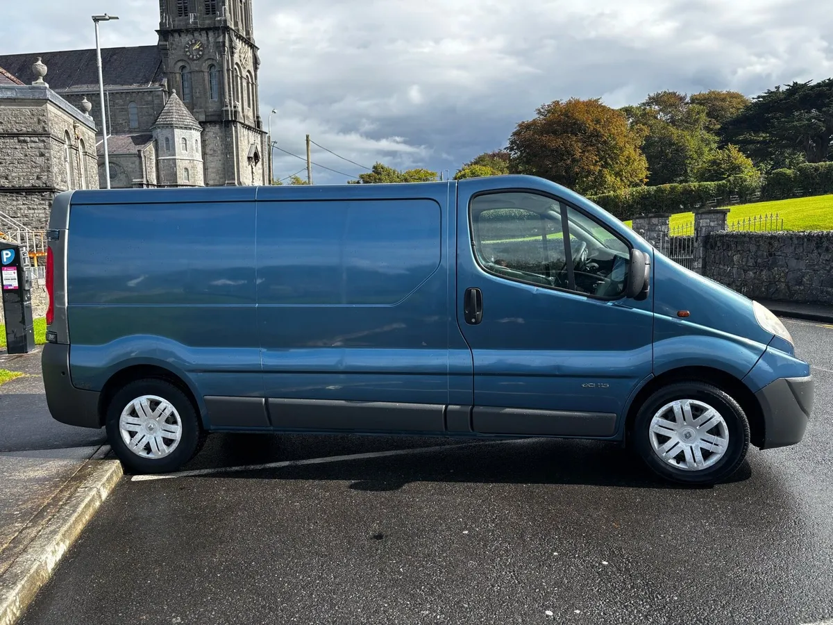Renault Trafic 2007 - Image 2