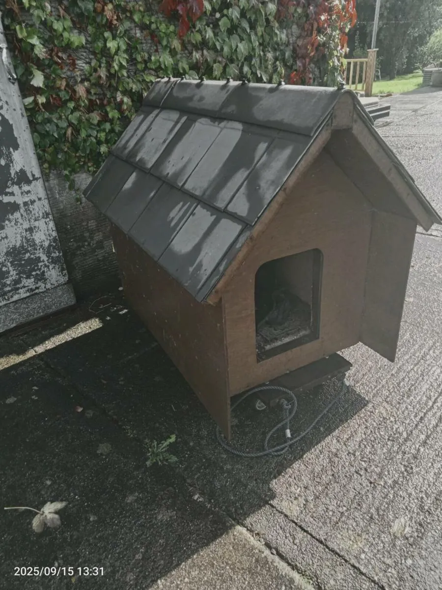 Dog kennel - Image 1