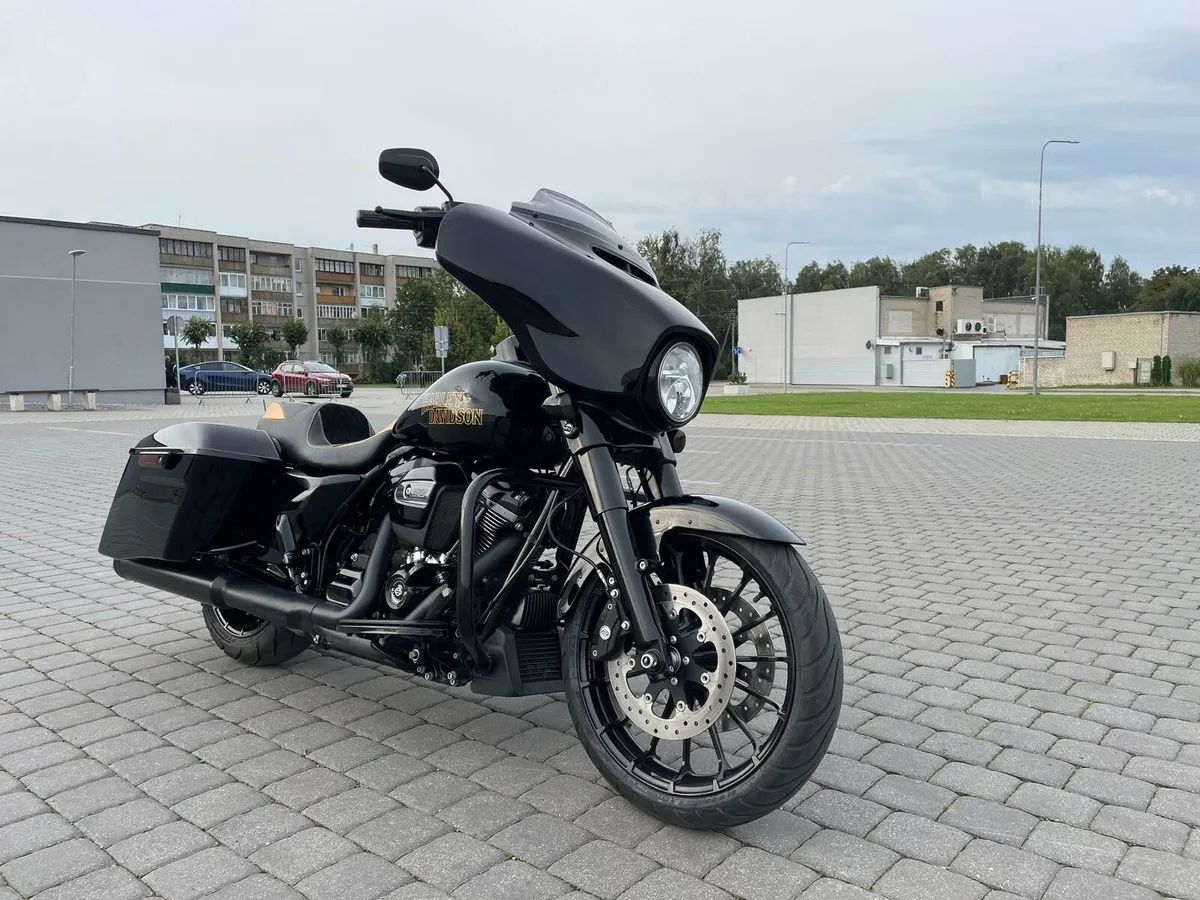 Harley Davidson street glide - Image 2