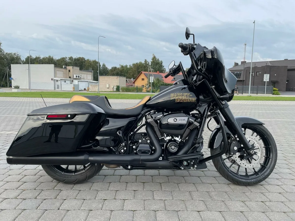 Harley Davidson street glide - Image 3