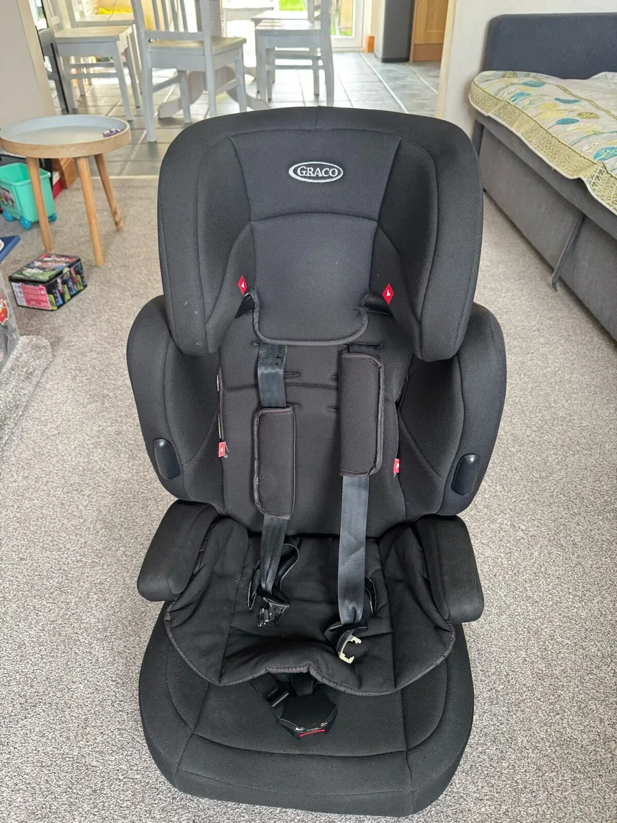 Graco 1-2-3 Car seat harness booster seat - Image 1