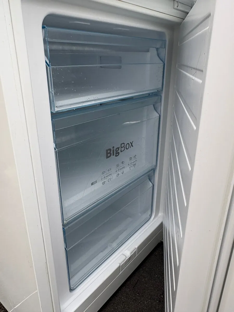 Fridge freezer - Image 2