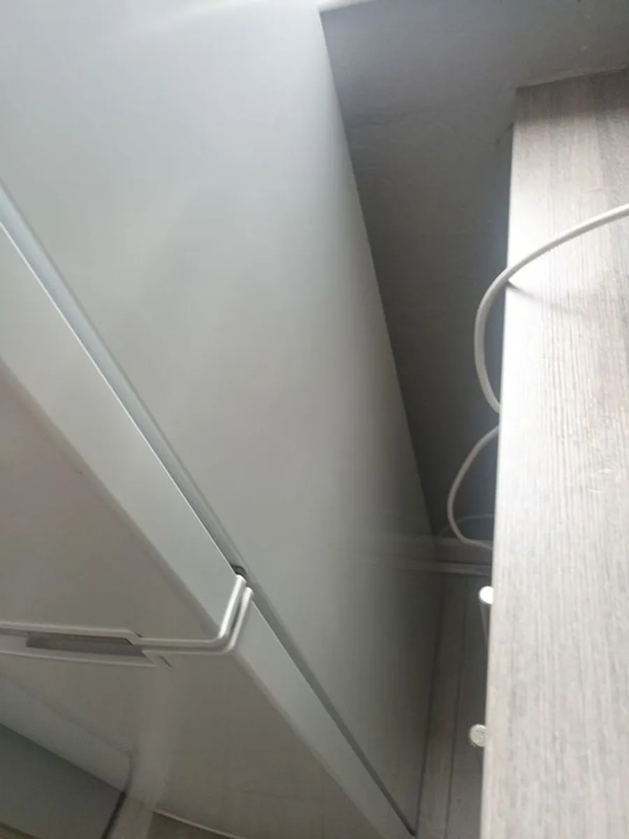 PowerPoint Fridge Freezer - Image 4