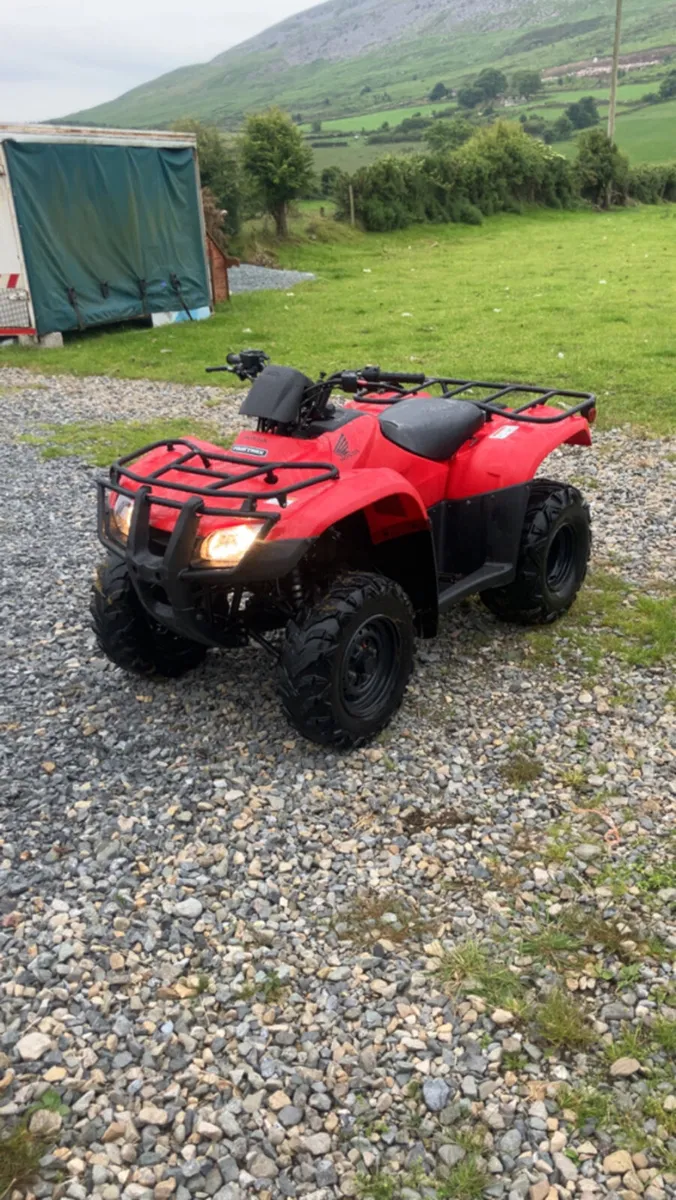 Honda 250cc farm quad - Image 1
