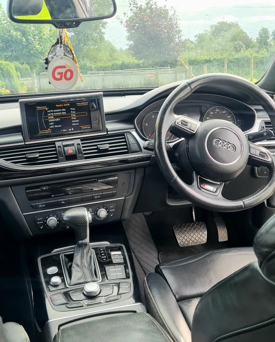 Audi A6 2014 - Image 2