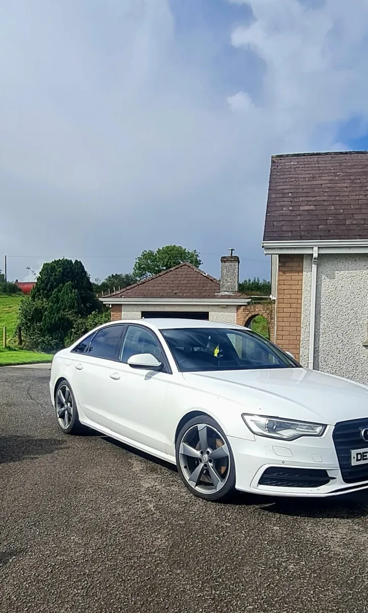 Audi A6 2014 - Image 1