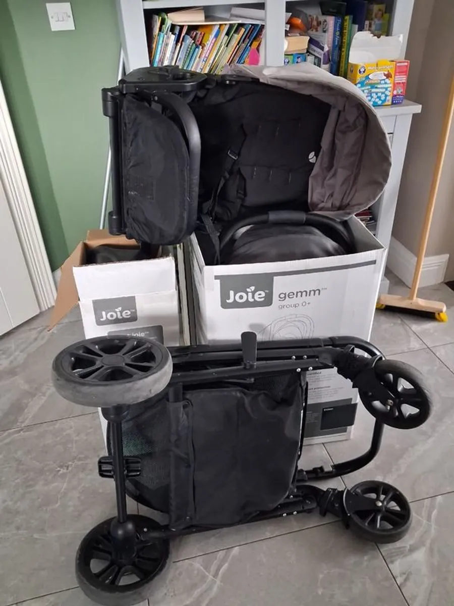 3 in 1 travel system - Image 1