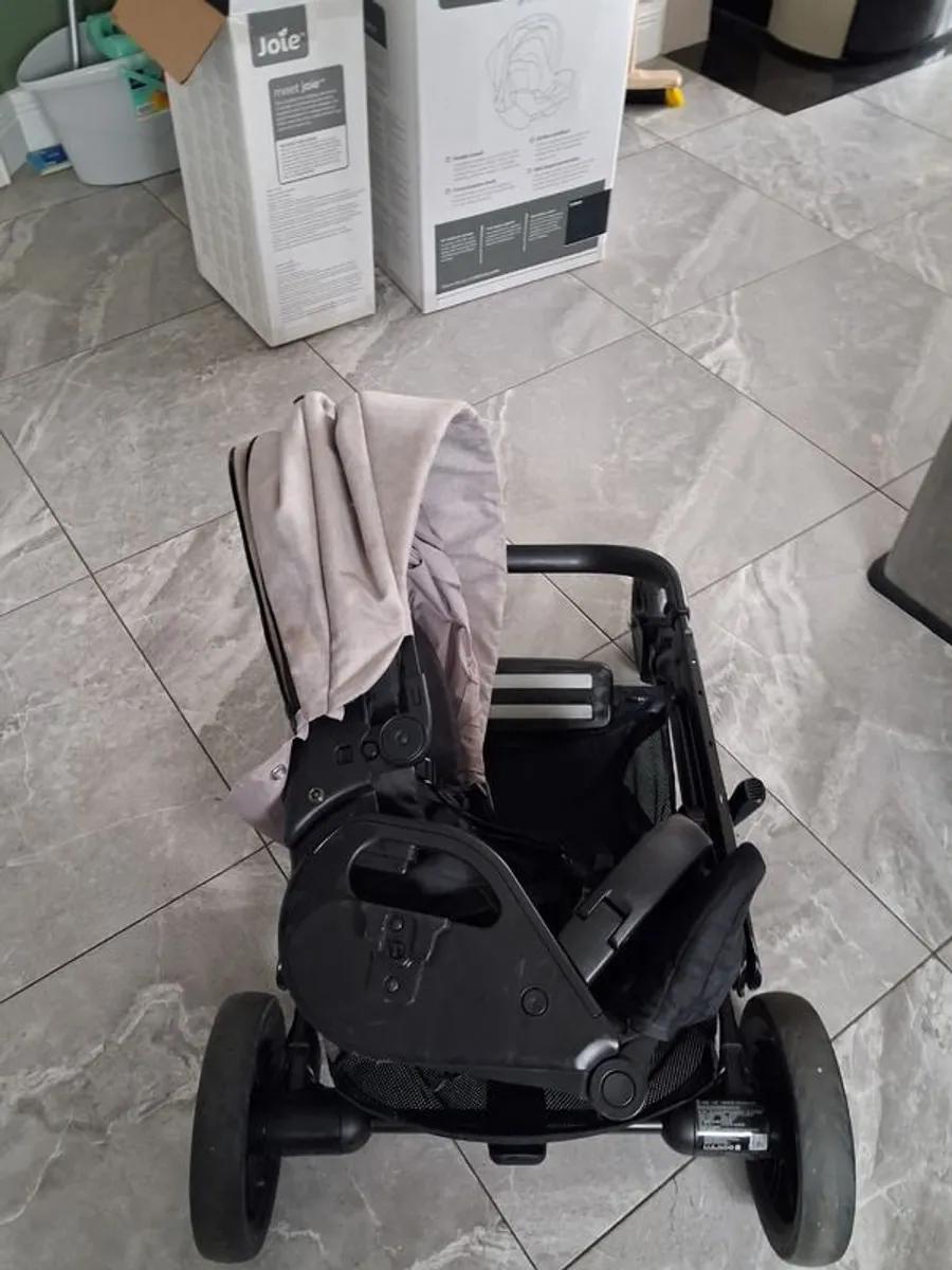 3 in 1 travel system - Image 2