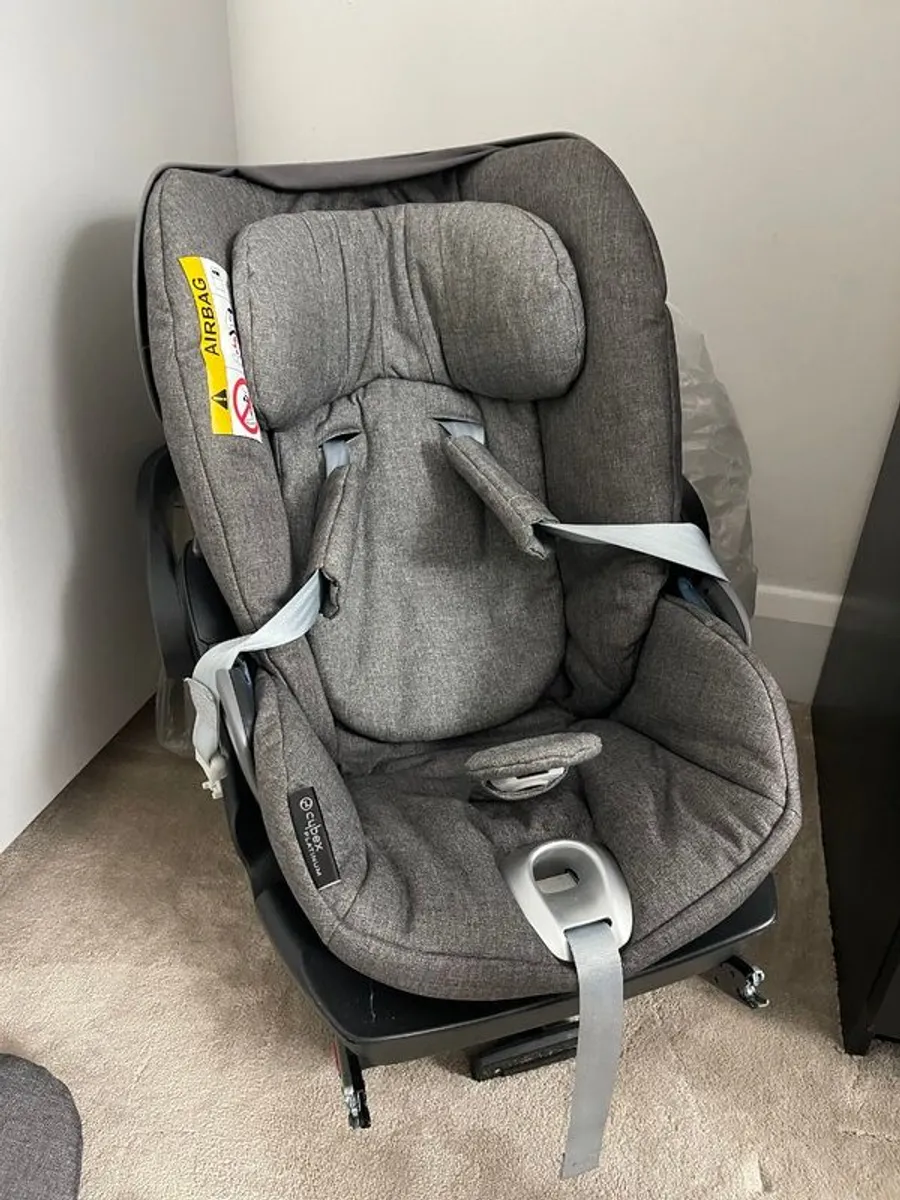 Cybex cloud Q infant carseat - Image 2