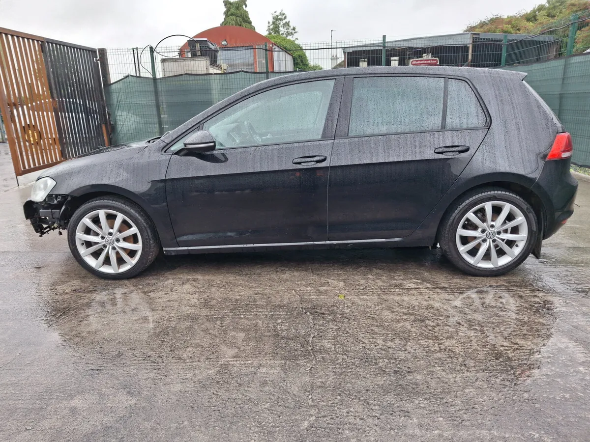 2016 Volkswagen Golf Highline  TDI - Image 3