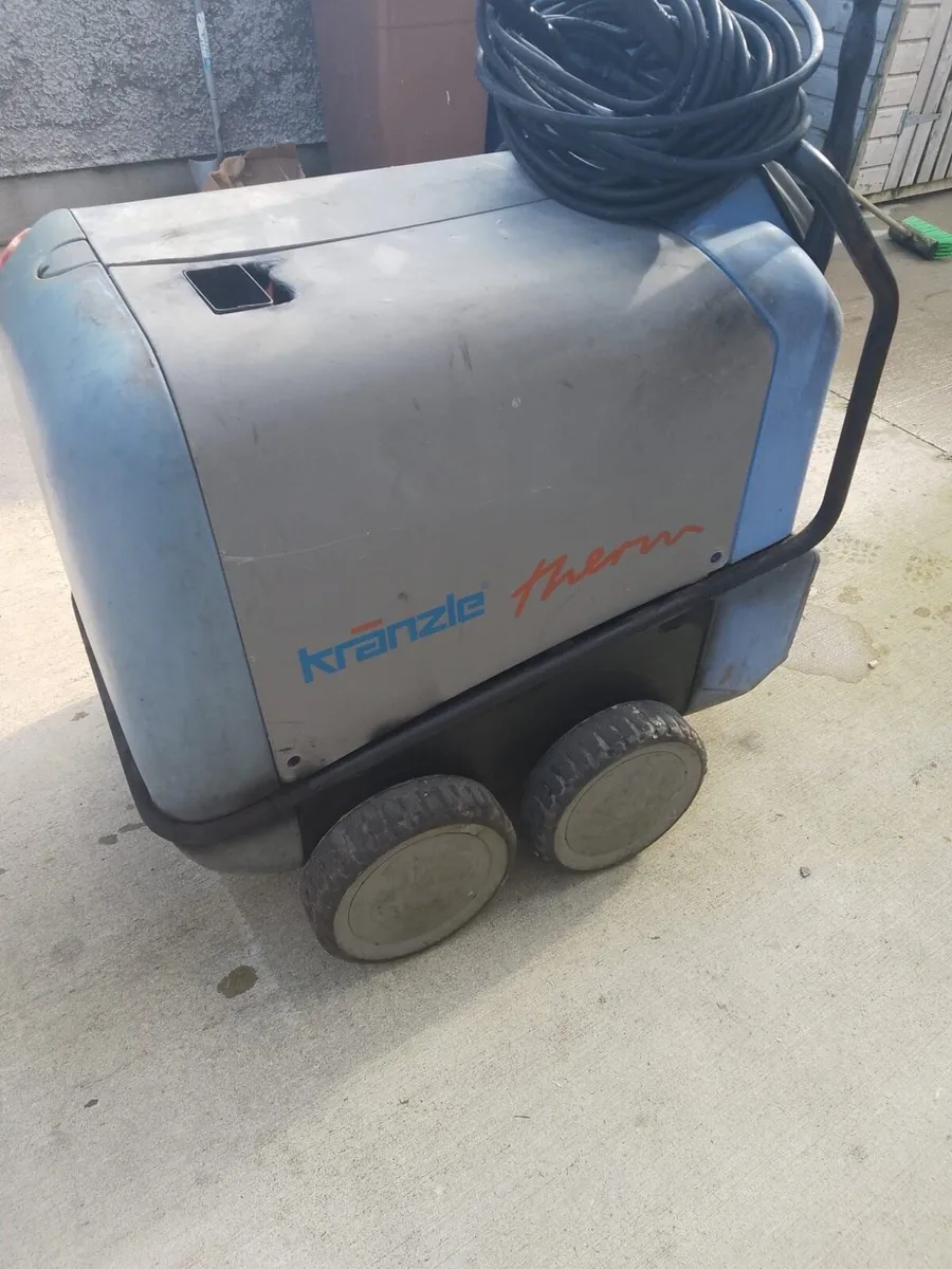 Kranzle hot and cold diesel pressure washer - Image 1