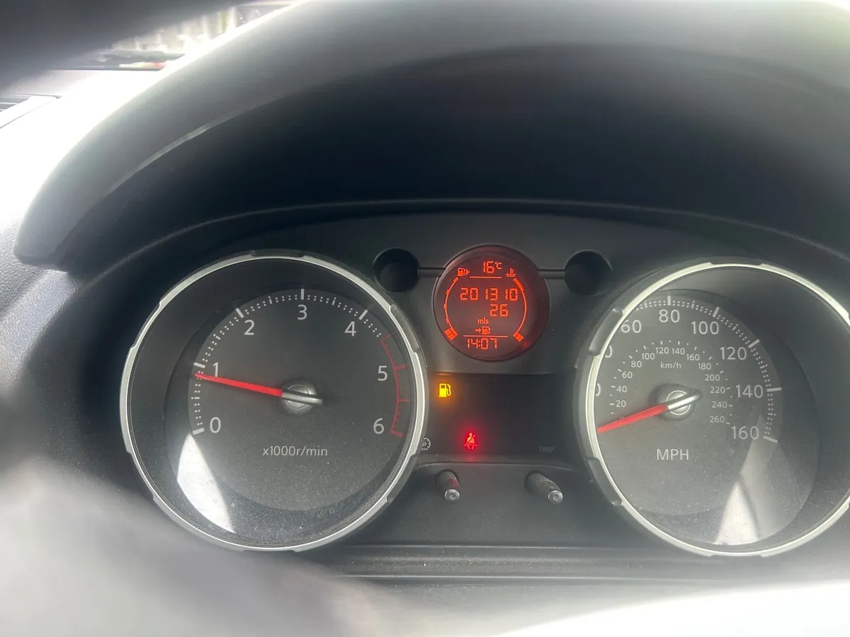 Nissan Qashqai 2009 - Image 3
