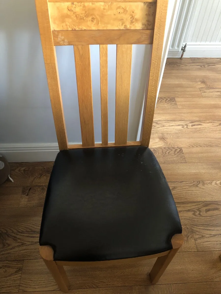 Table and 6 chairs - Image 2