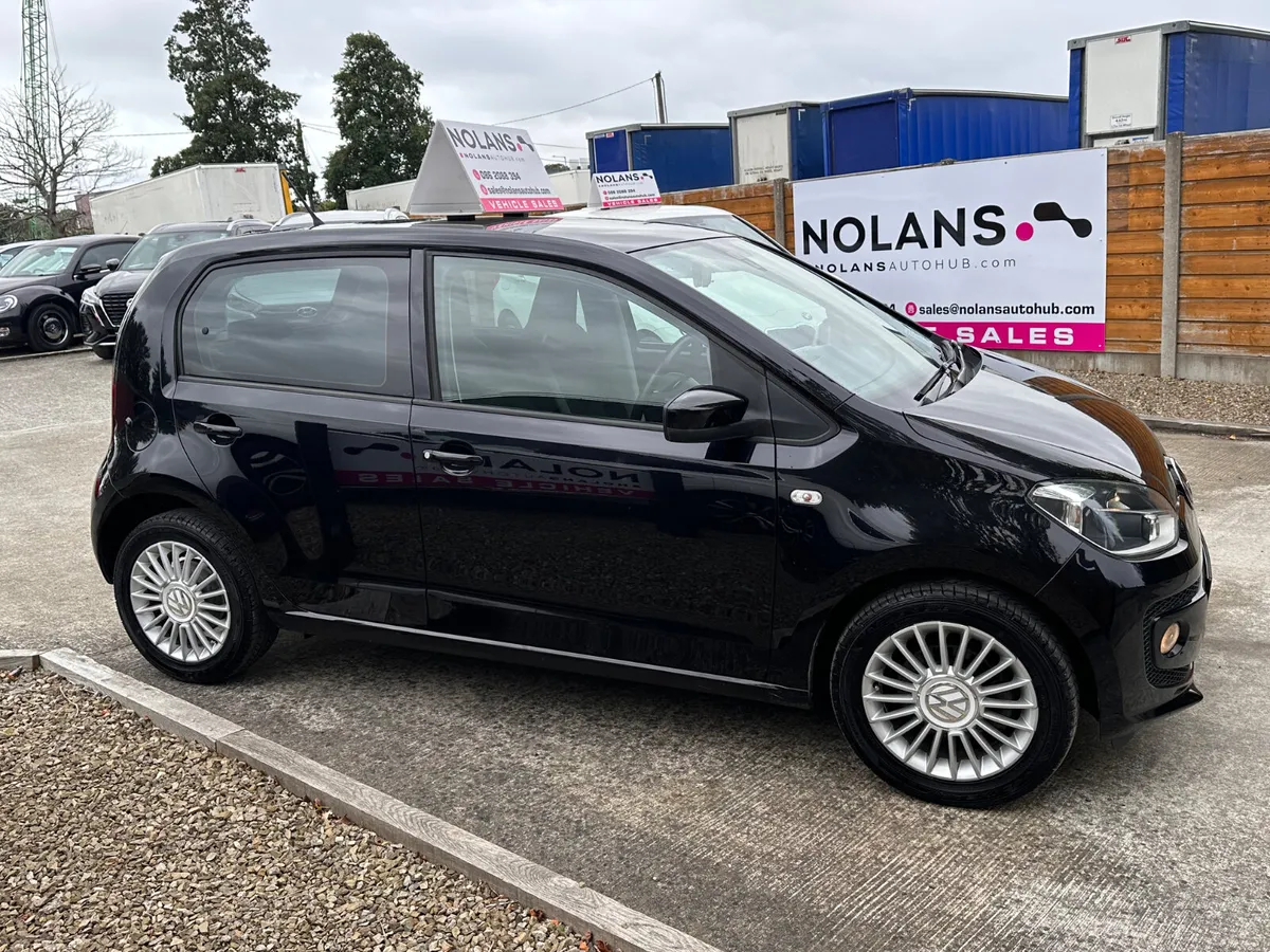 Volkswagen up! 2017 top spec - Image 3