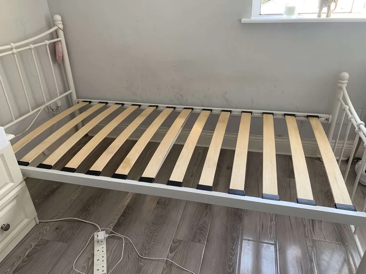 Iron single bed frame without mattress - Image 2