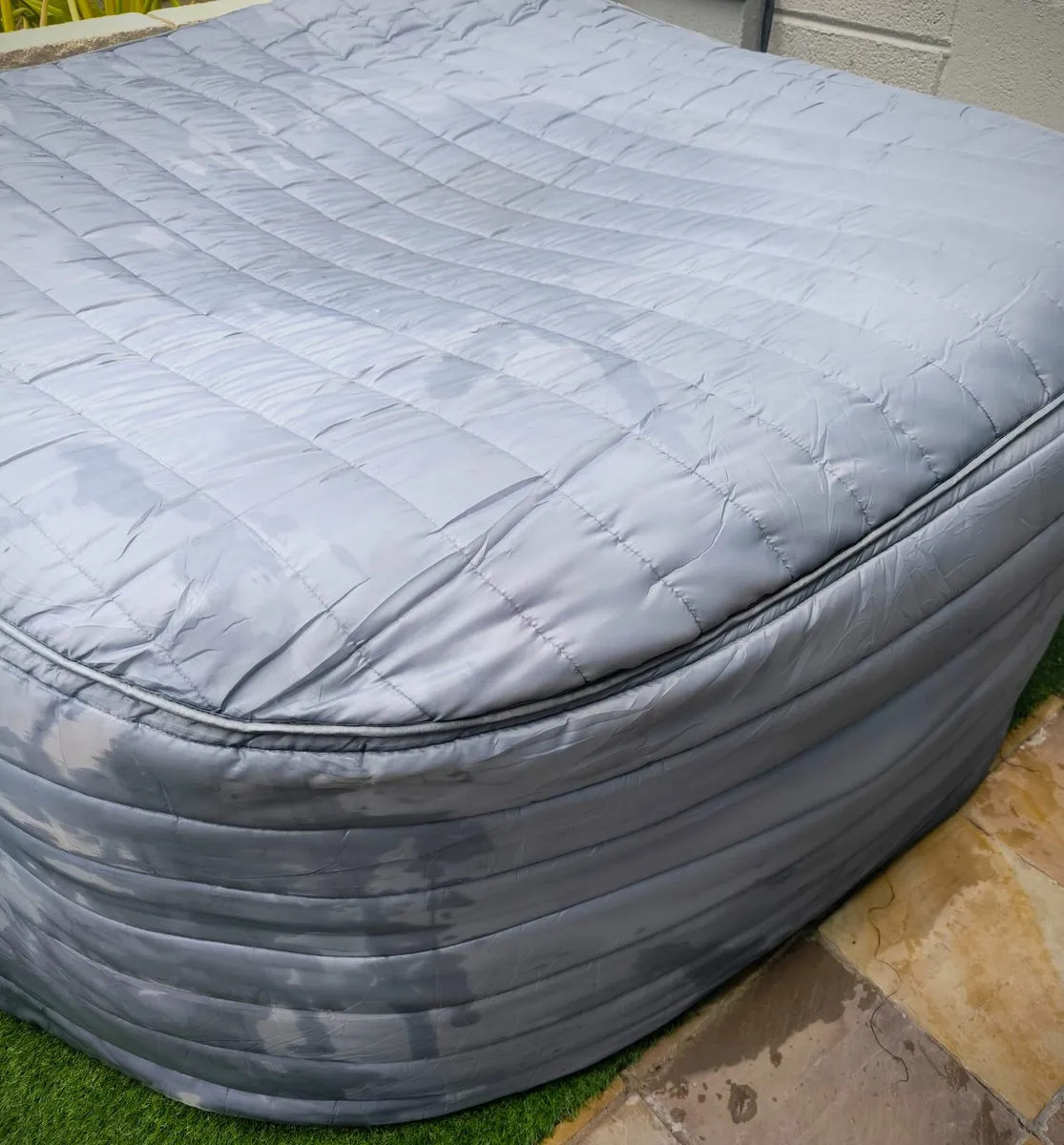 Inflatable Hot Tub - Image 2