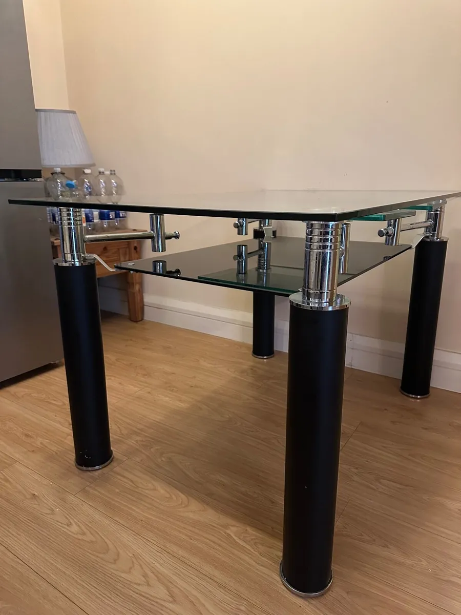 Kitchen table - Image 2