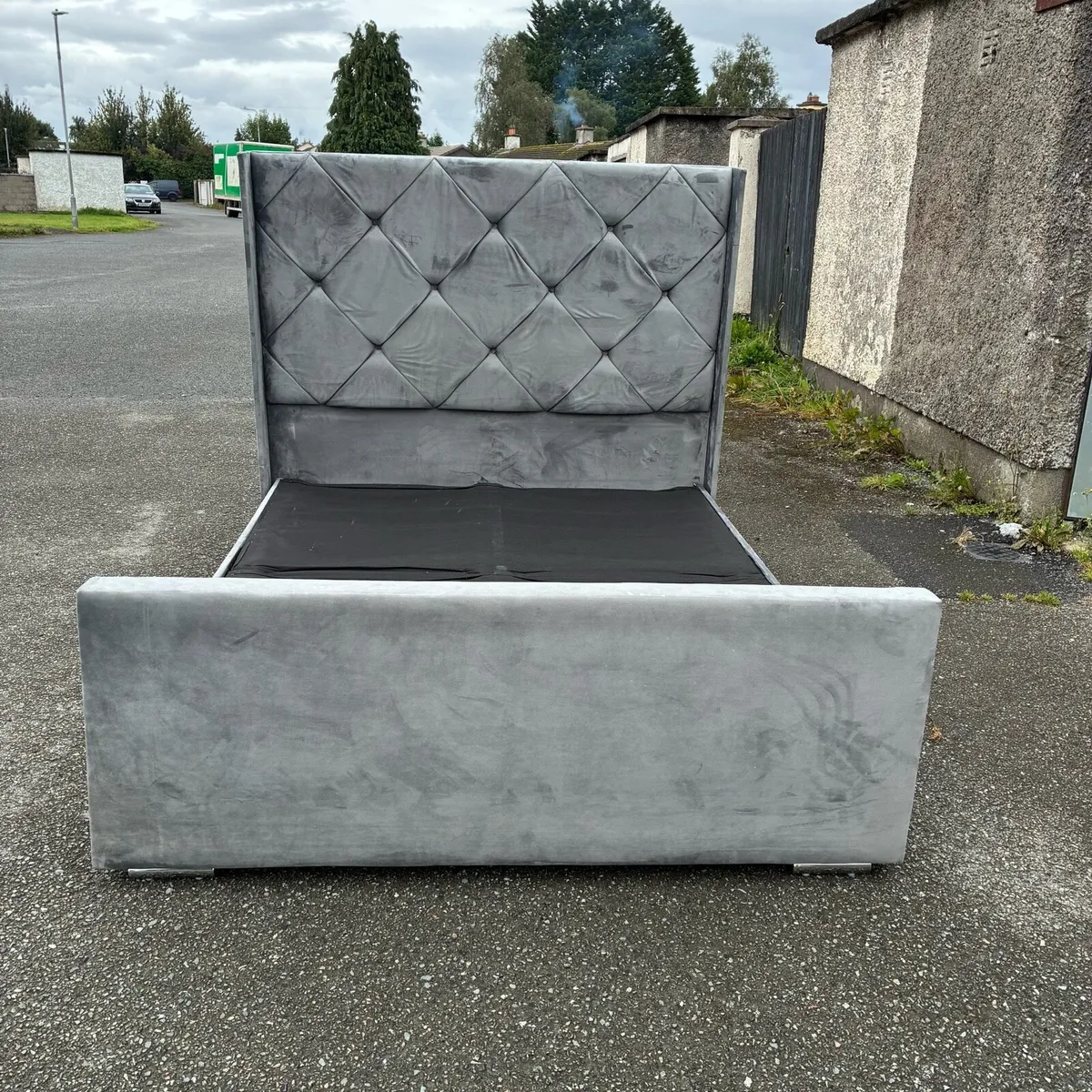 5ft king Grey Velvet Bed frame wingback headboard - Image 1