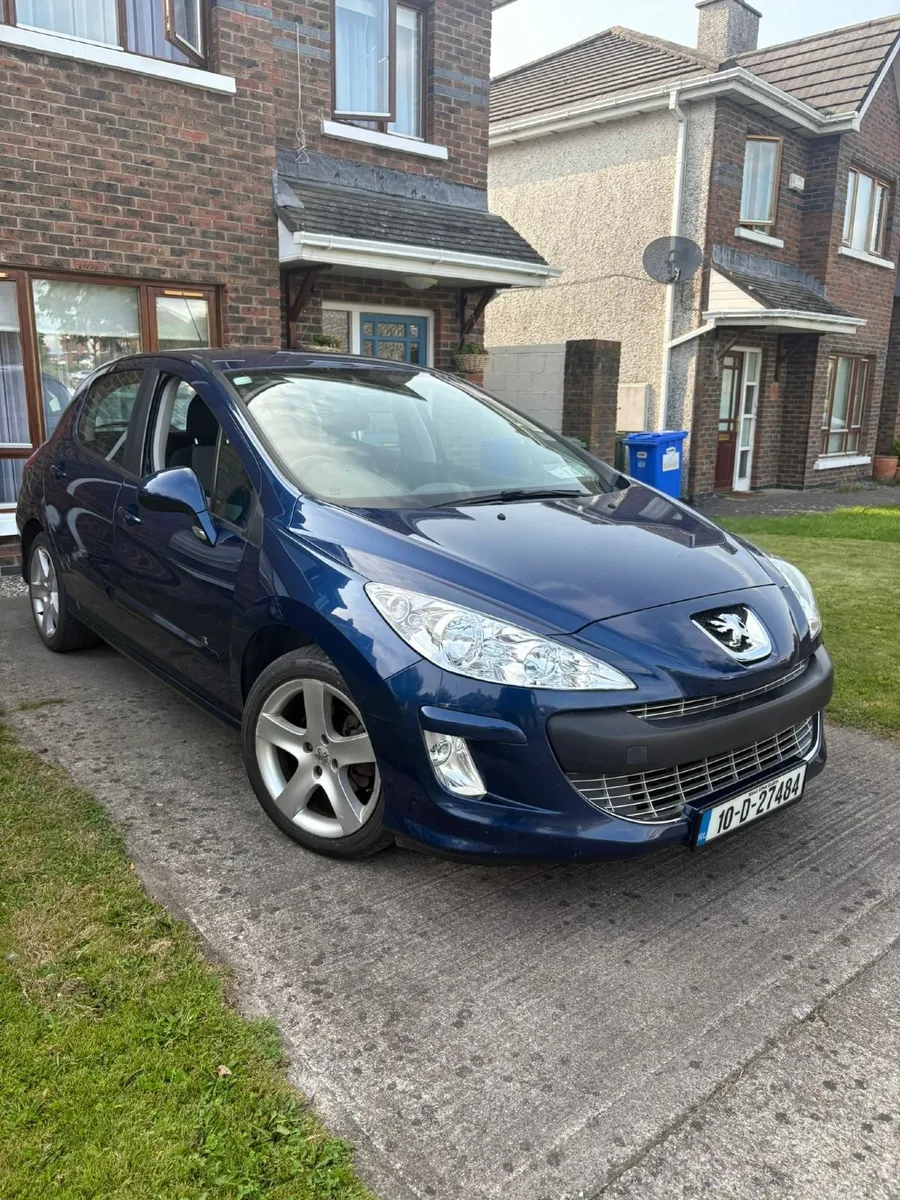 Peugeot 308 2010 - Image 1